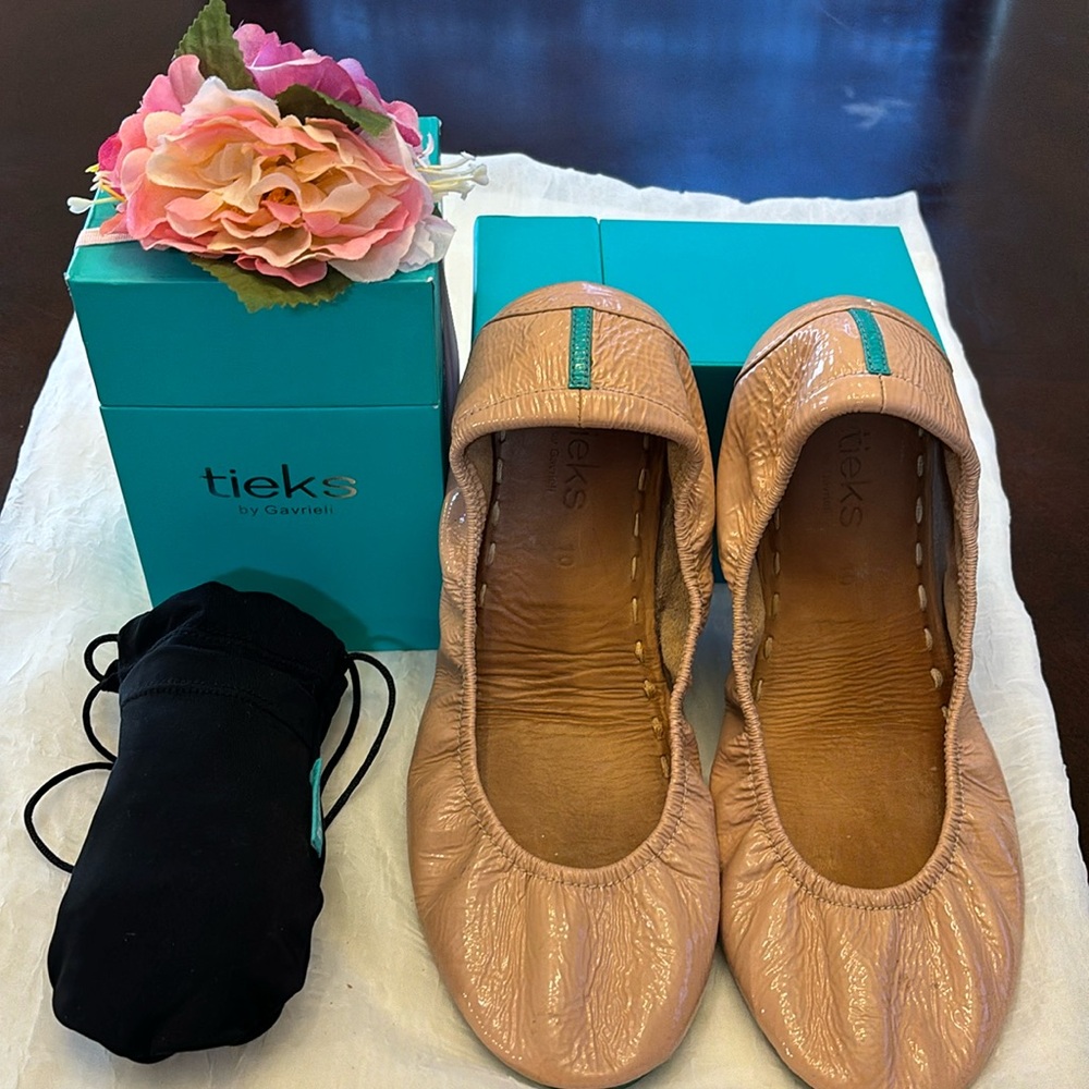 Tieks-Size 10- Blush Pink Patent leather